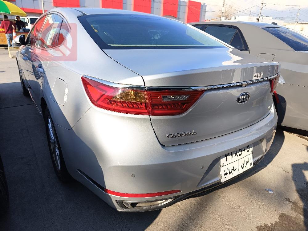 Kia Cadenza